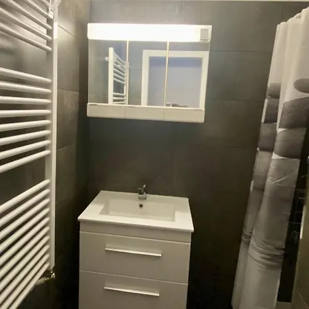 1517 - Duenenresidenz Wg 7 דאהמה