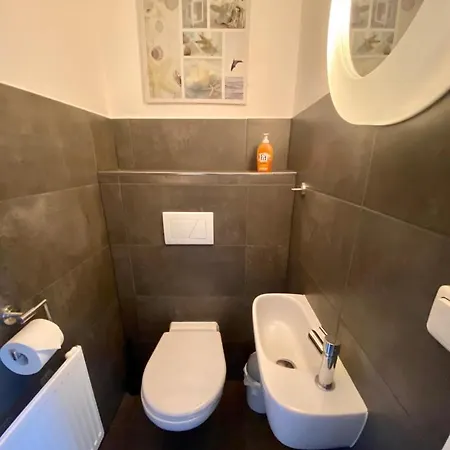 1517 - Duenenresidenz Wg 7 דירה *